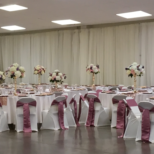 park_plaza_inside_building_decorated